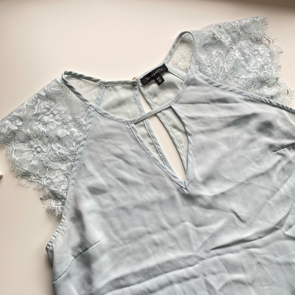 ⭐️SOLD⭐️Lacey Blue Top
